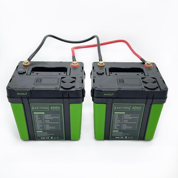 two EXP240PRO batteries connected in parallel 